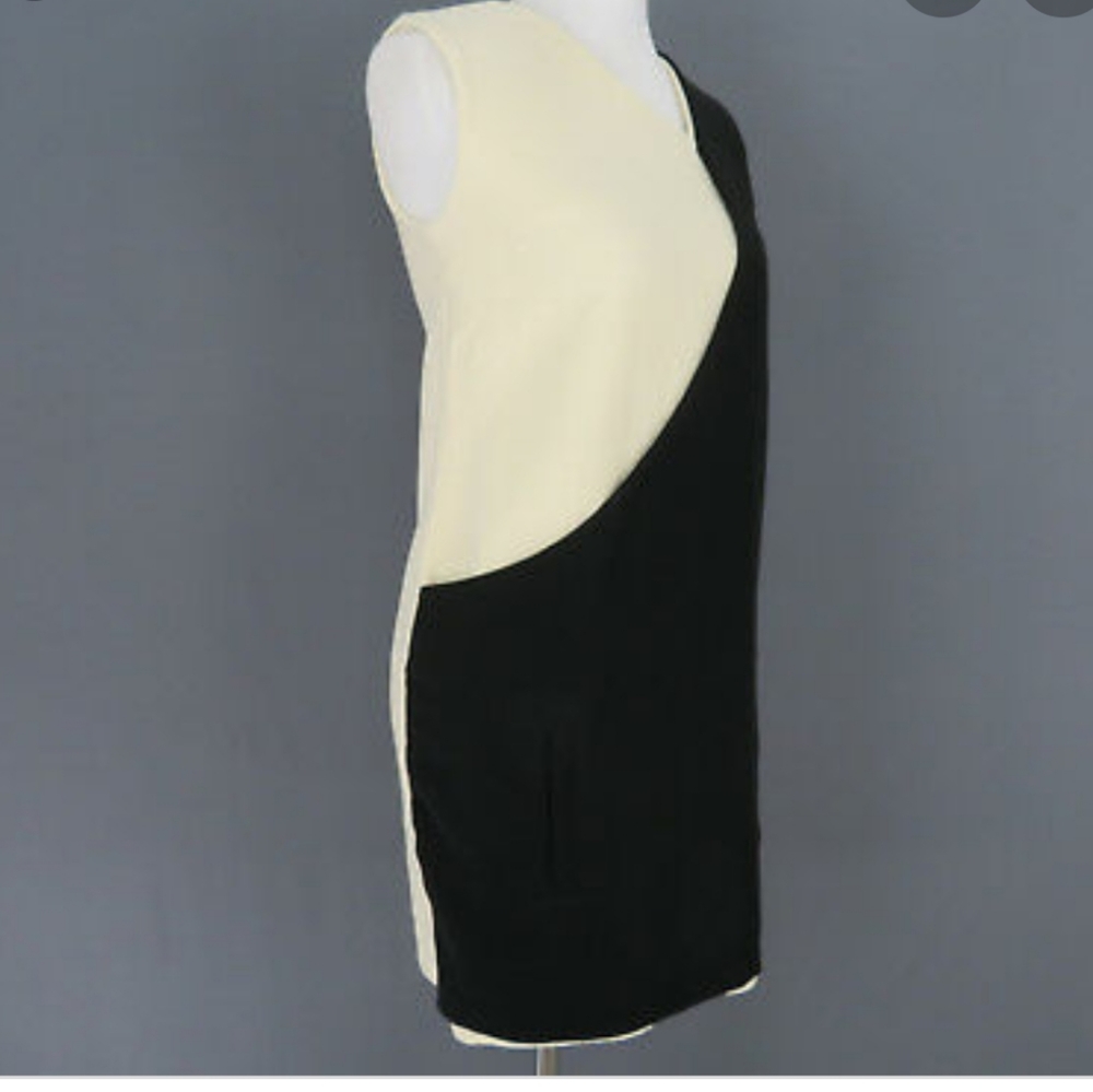 CLOTILDE CHAPTER CREAM AND BLACK SASH V NECK WOOL DRESS..SIZE 36
